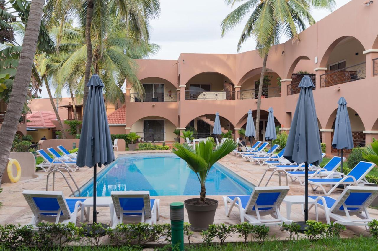Airport Hotel Casino Du Cap-Vert Dakar Exterior foto